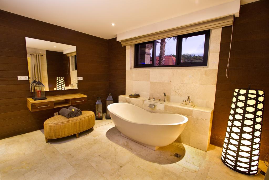 Puri Ratu Jimbaran Villa Extérieur photo