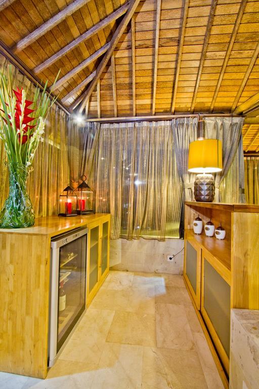 Puri Ratu Jimbaran Villa Extérieur photo