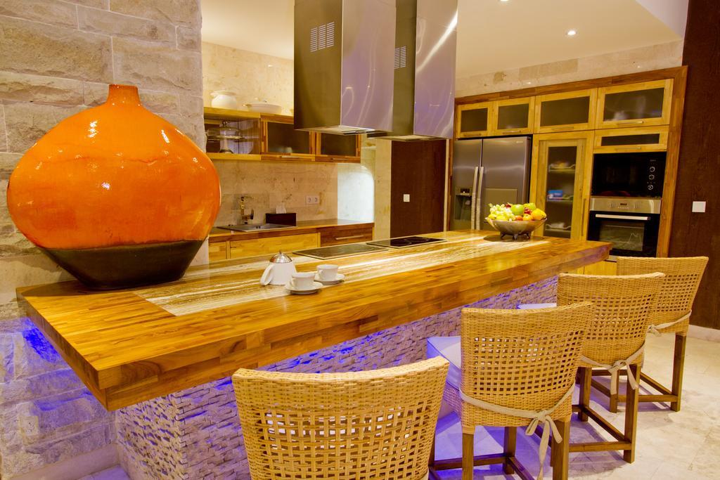 Puri Ratu Jimbaran Villa Extérieur photo