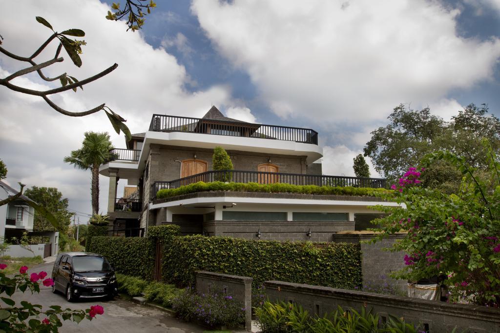 Puri Ratu Jimbaran Villa Extérieur photo