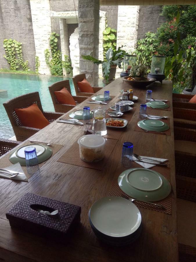 Puri Ratu Jimbaran Villa Extérieur photo